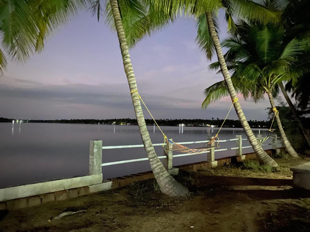 Candlehut Homestay Nileshwar Exterior photo
