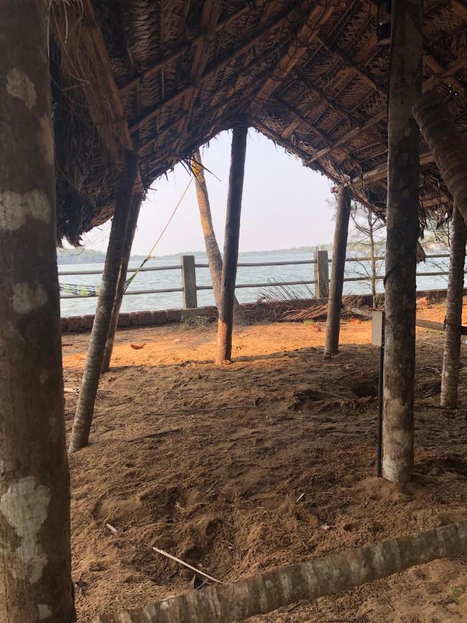Candlehut Homestay Nileshwar Exterior photo