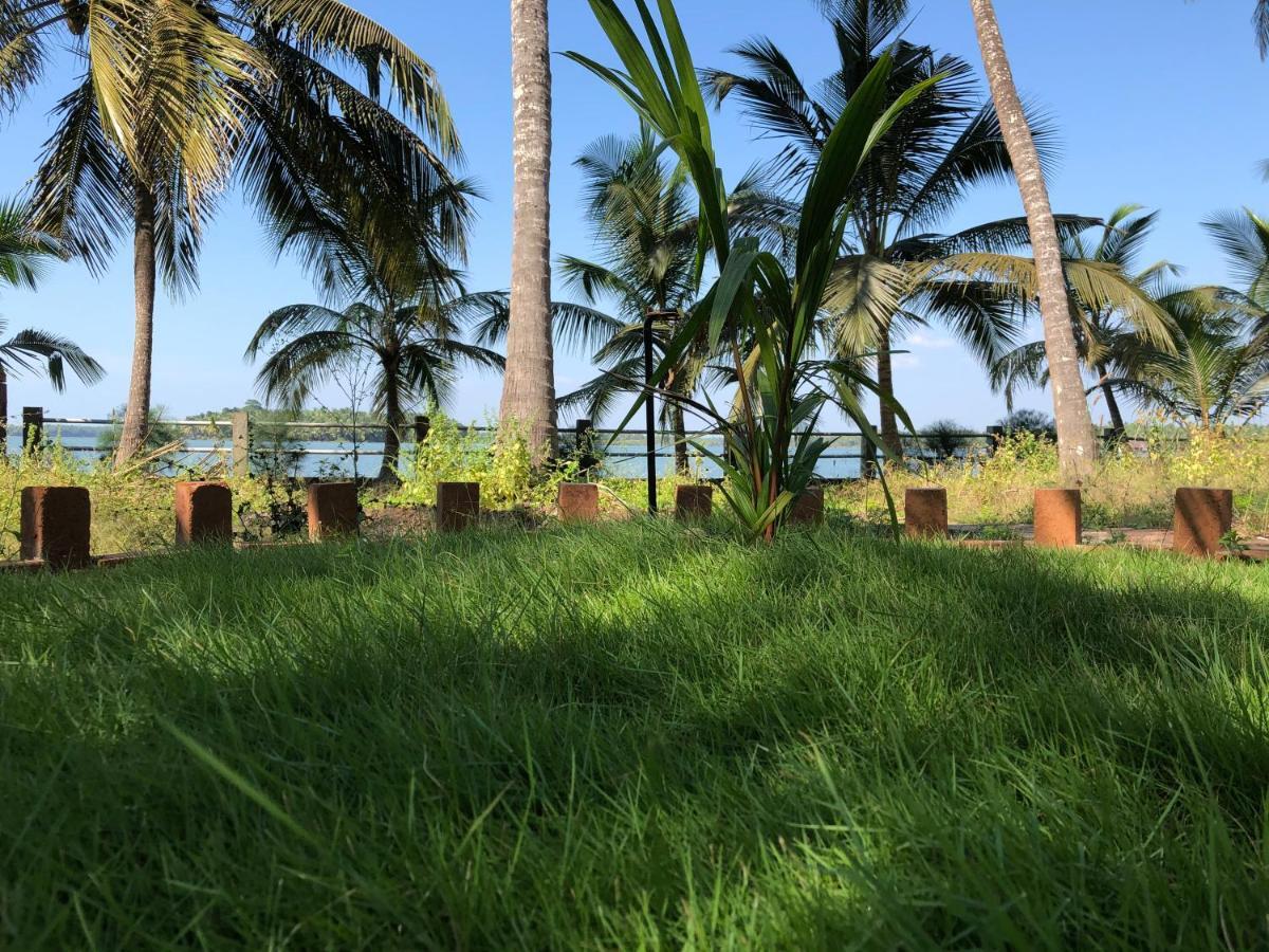 Candlehut Homestay Nileshwar Exterior photo